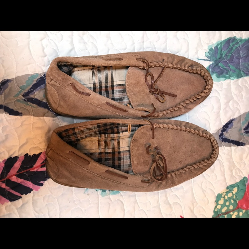 Men’s size 13 suede house shoes gently worn